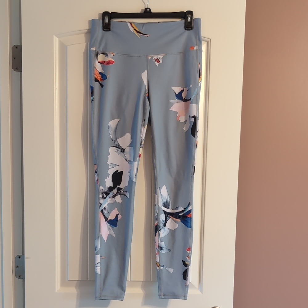 Athleta High Rise Paradise Floral Chaturanga Leggings